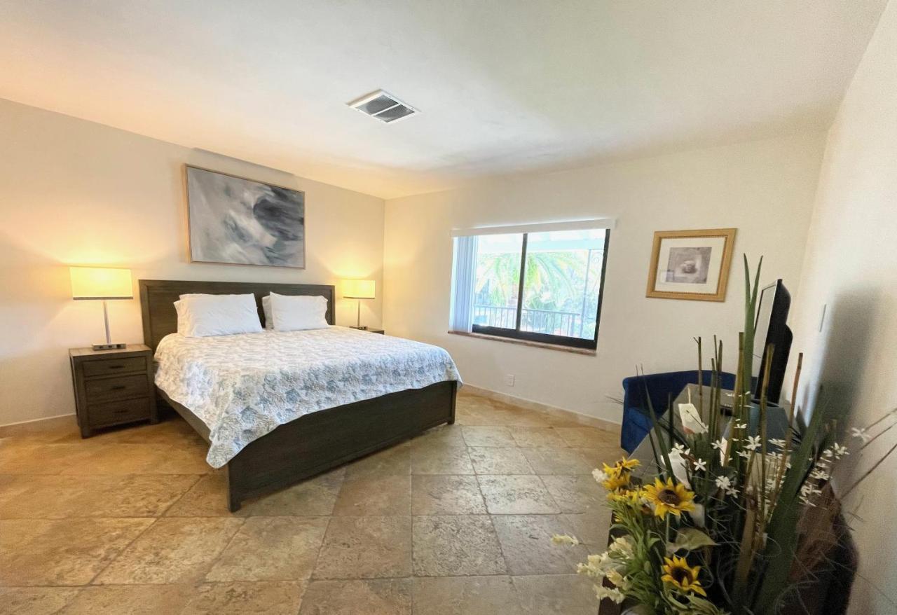Tropic Isle Beach Resort Deerfield Beach Exterior photo