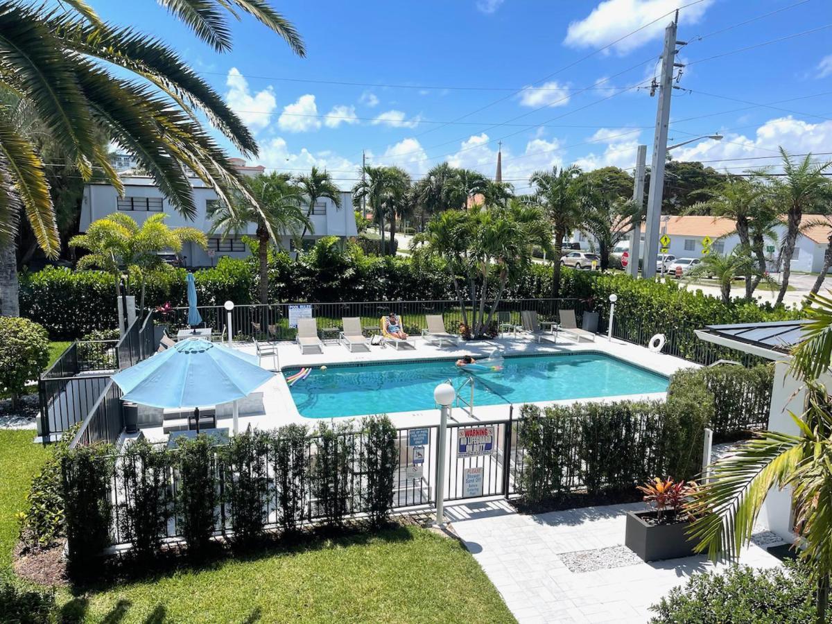 Tropic Isle Beach Resort Deerfield Beach Exterior photo
